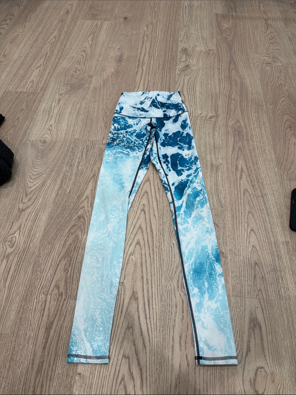 Blue Ocean-Print Leggings